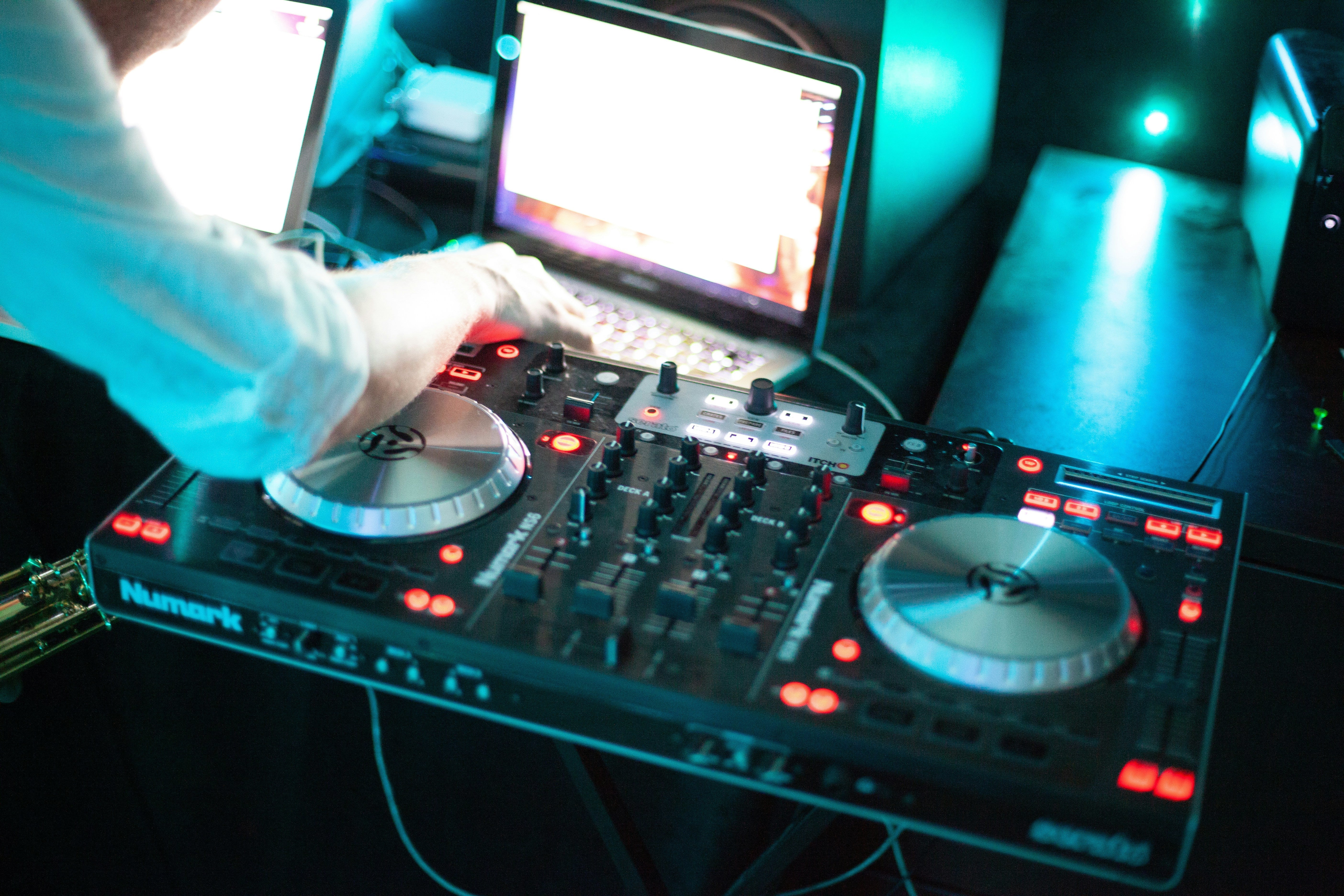 Live Streaming Music